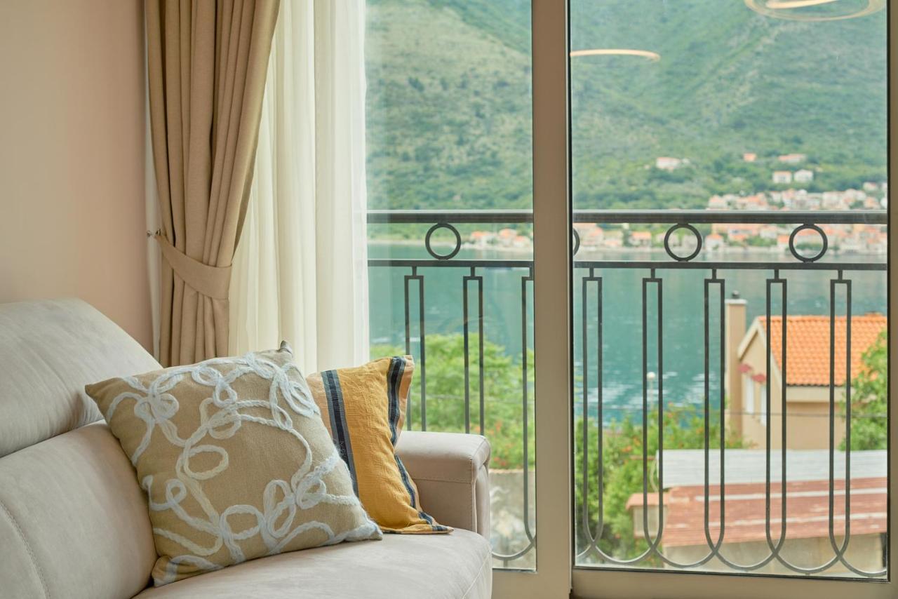 2Montenegro Limeta Apartments With Pool كوتور المظهر الخارجي الصورة